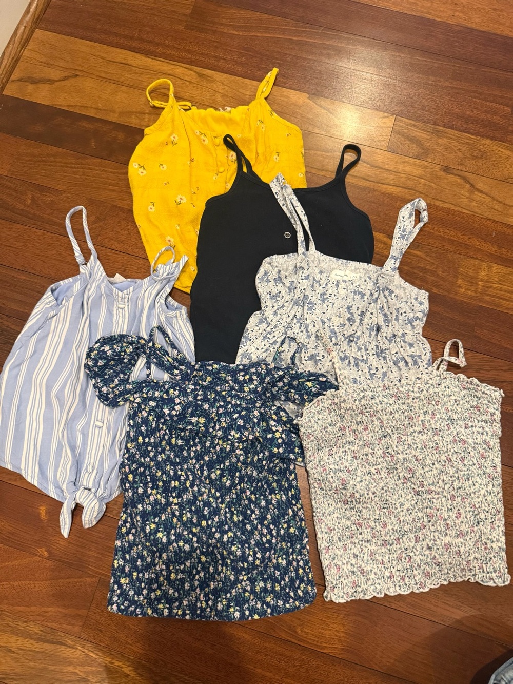 Bundle of Abercrombie Tank Tops and Camisoles Sz 7-8 Yellow, Black, Blue, Floral